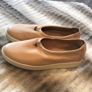 Eileen Fisher- Leather Sneakers Size 9